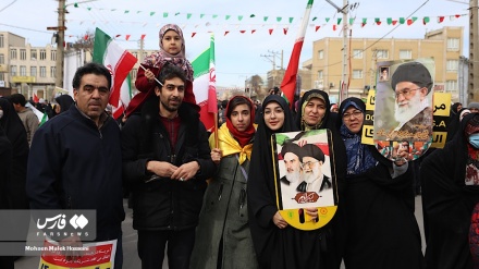 (FOTO) Iran, festa della vittoria di un popolo contro la tirannia - 1