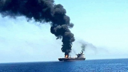 अमरीका और ब्रिटेन के जहाज़ों पर यमन का जवाबी हमला 