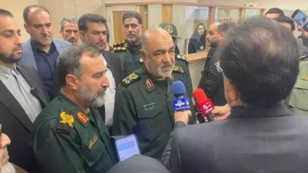 משמרות המהפכה: האויב מנסה לבודד את איראן, אבל אנחנו שולחים לוויינים לחלל