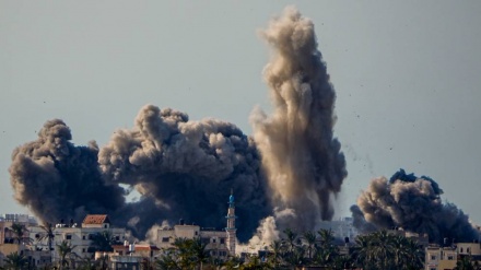 Gaza, attacchi israeliani a Rafah, piu` di 100 morti