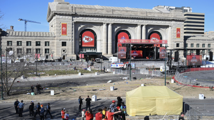  One dead, 21 injured in shooting at Kansas City Super Bowl victory parade as police arrest three 