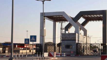 イスラエル軍がラファ検問所を砲撃