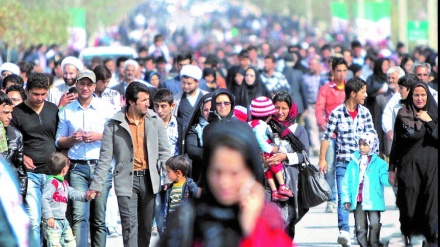 イランの人間開発指数ランク、革命後34位上昇