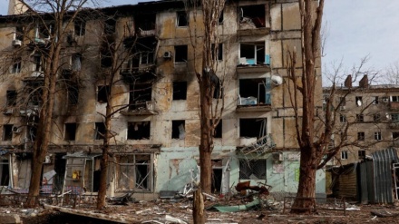 Ukrainian troops leave key town of Avdiivka as Russia advances