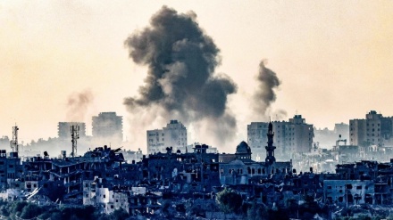 イスラエル軍によるガザ空爆続く