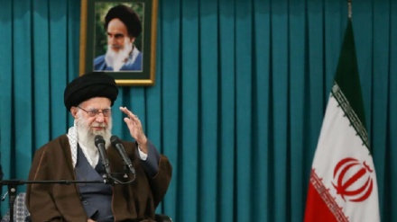 رهبر معظم انقلاب: هر کس ایران، انقلاب و پیشرفت را دوست دارد در انتخابات شرکت کند