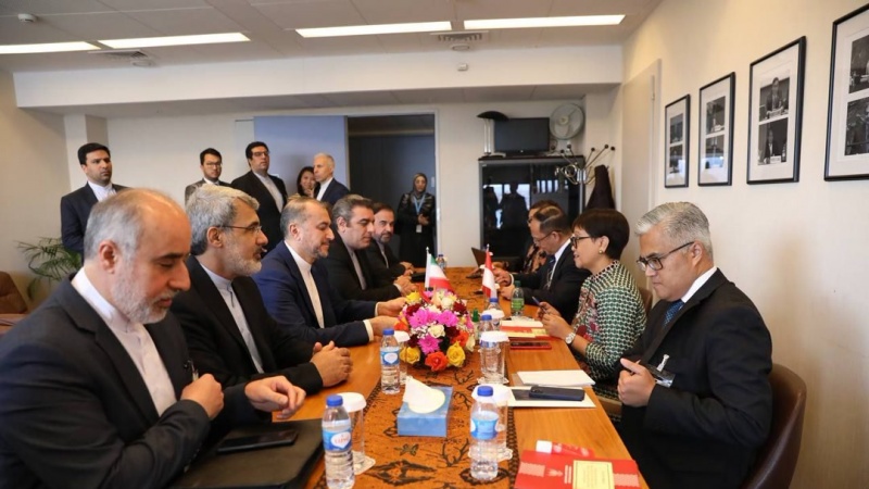 pertemuan Menlu Iran dan Indonesia di Jenewa