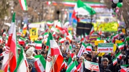 Beginn landesweiter Fußmärsche anlässlich des 45. Jahrestags des Sieges der Islamischen Revolution