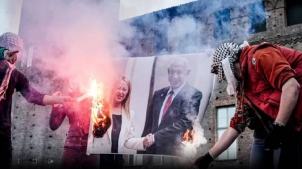 Italia, corteo pro-Palestina a Torino, bruciata foto di Meloni con Netanyahu