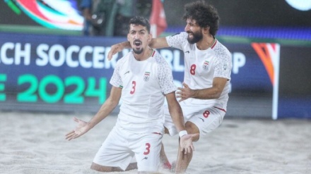 伊朗国家沙滩足球队获得世界第三 
