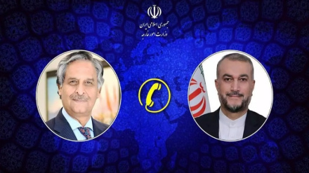 د ایران د بهرنیو چارو وزیر له پاکستان سره د لاسلیک شویو موافقو په اجرا ټینګار وکړ