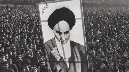 (FOTO) Iran, la Rivolzuione islamica 45 anni fa - 1