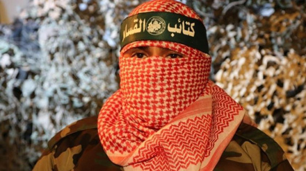 Siyonist rejimin onlarca askeri aracı hedef alındı
