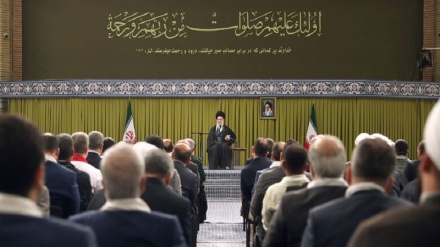 رهبر معظم انقلاب اسلامی: «اعتماد به جمهور مردم و اسلام» عامل پایداری و پیشرفت ایران است 