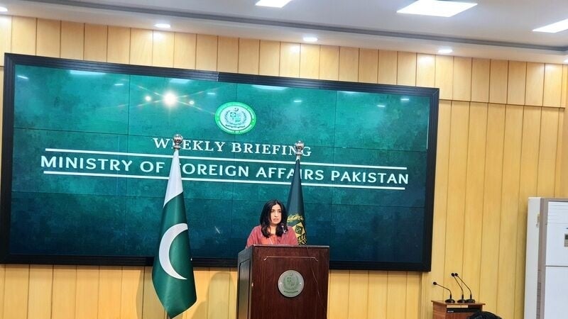 De terrorizm mubarizə bardeyro İron və Pakistoni ciddiyə irodə