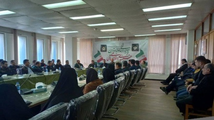 Çuka kompleksədə İslomi İnğilobi səbarzətiyədə çe koəkəyon təbyini cihodi roli iclos