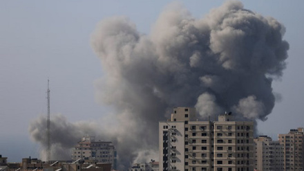 Israel’s indiscriminate strikes martyr over 70 Palestinian civilians in central Gaza