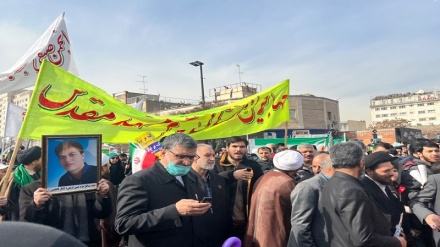 راهپیمایی باشکوه 22 بهمن در مشهد مقدس 