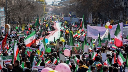 伊朗民众大规模参与伊朗伊斯兰革命胜利45周年纪念的游行