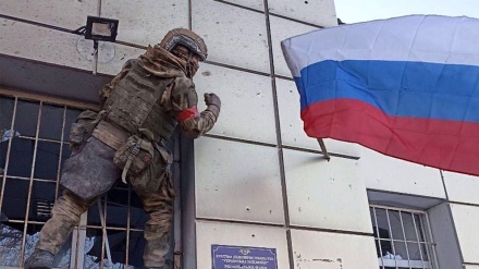 Medwedew sagt, Drohnen verändern Schicksal des Krieges, während Russland in Awdijiwka in Ukraine Flagge hisst