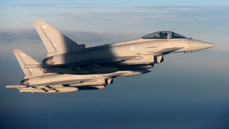 US, UK warplanes keep up aerial assaults against Yemen