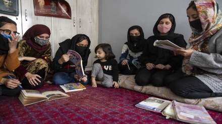 وست: دختران و زنان افغانستان باید به مکاتب، دانشگاه و کار بازگردند