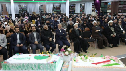 Празднование победы Исламской революции в Москве и Дублине