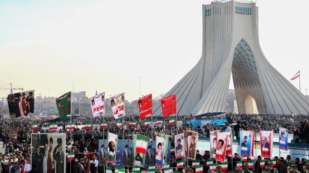 イランのイスラム革命記念行進が、海外メディアで報道