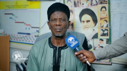 آفریقا/خبر - دهه‌فجر؛ رهبری انقلاب‌ اسلامی در مسیر امام‌ خمینی (ره) 
