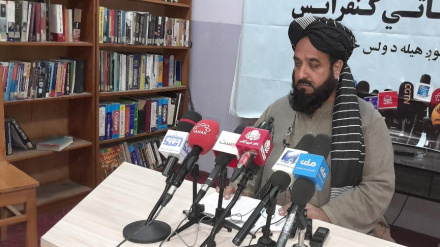 د افغانستان په ننګرهار کې کابو لس زره میرمنې دلاسي صنایعو پر تولید بوختې دي