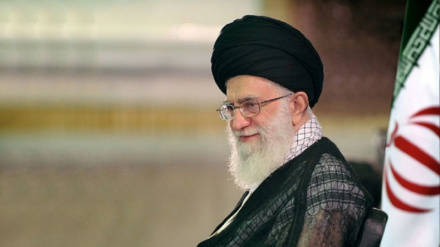 Yslam Rewolýusiýasynyň Ýolbaşçysynyň mätäç tussaglary boşatmagy üçin maliýe kömegi