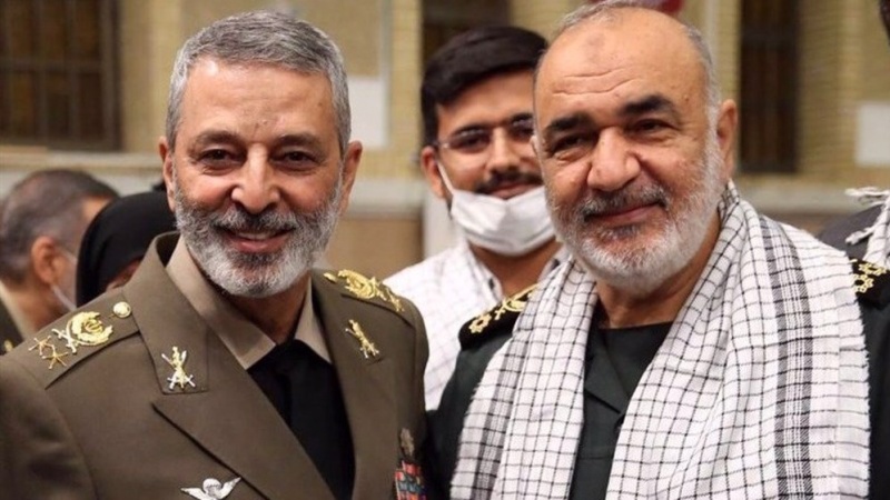 Ajetollah Khamenei u jep 'Medaljen e Fitores', komandantëve të IRGC-së  dhe të ushtrisë