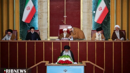 (FOTO DEL GIORNO) Al lavoro l'Assemblea degli Esperti