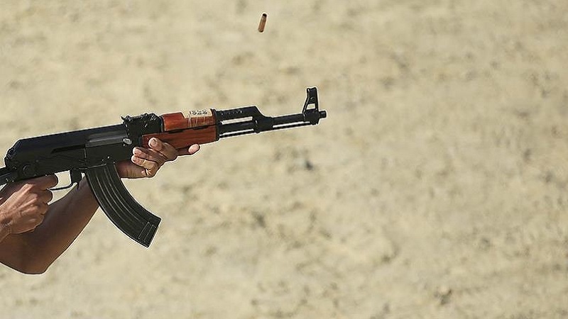 قتل دو نظامی پیشین و یک پولیس طالبان در خوست و فار