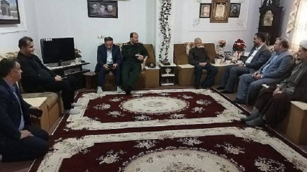 Fuməni kali  rəsmi şəxson de Şəhidon ayləon vindemon kardışone
