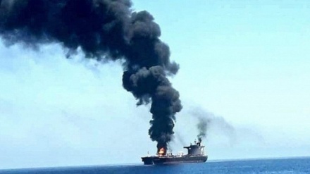 هدف قرار گرفتن یک کشتی در نزدیکی سواحل یمن