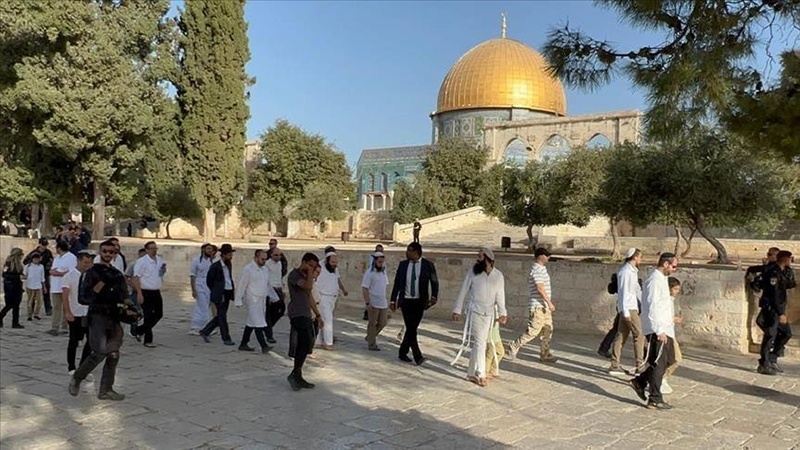 Mamia ya walowezi wa Kiyahudi wauvamia Msikiti wa Al-Aqsa huku wakilindwa na askari wa Israel