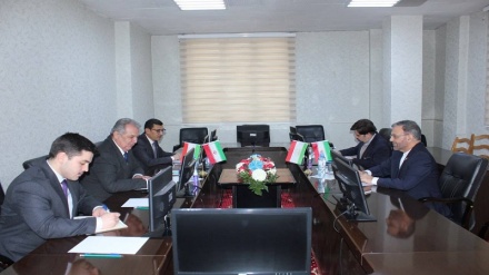 دیدار و گفتگوی سفیر ایران در تاجیکستان با رئیس کمیته رادیو و تلویزیون این کشور