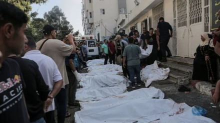 Regjimi sionist bombardoi sërish njerëzit në radhë për të marrë ushqim në Gaza