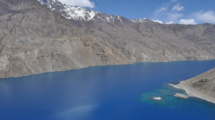 Бозтоби ибтикороти Эмомалӣ Раҳмон раиси Ҷумҳурии Тоҷикистон дар ҳалли масоили марбут ба обу иқлим