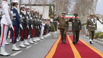 שר ההגנה : ארה