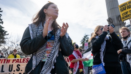 Umfrage: Junge Amerikaner befürworten Palästinenser trotz voreingenommener Gaza-Berichterstattung 