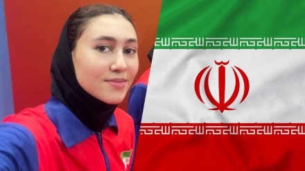 伊朗女子乒乓球运动员获得世界公开赛亚军
