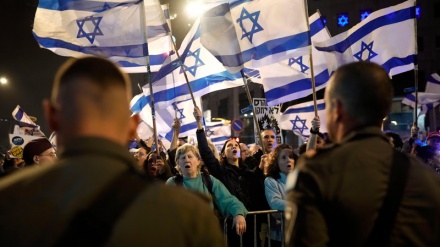 Ribuan Zionis Tuntut Pembubaran Kabinet Netanyahu
