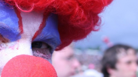 په غزه کې د وږیو کورنیو په ملنډه کې فرانسوی حقارت 