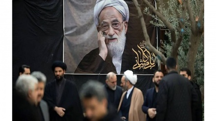 (FOTO DEL GIORNO) E' morto Ayatollah Emami Kashani