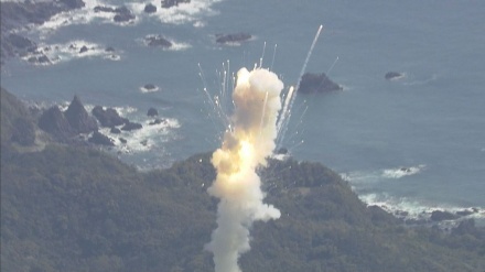 日本の民間ロケットが打ち上げ失敗・爆発