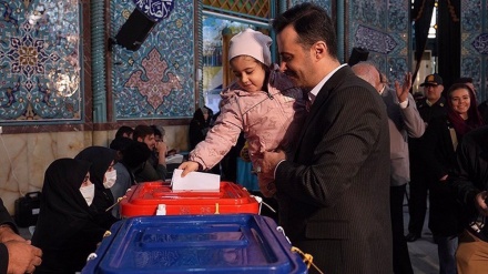 Nach ersten Ergebnissen: Wahlbeteiligung in Iran liegt bei über 40 Prozent 