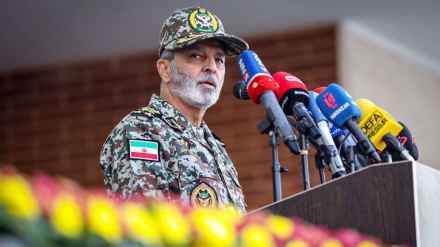 Oberbefehlshaber der Armee: Iranische Streitkräfte behalten volle informationsdienstliche Überlegenheit über Feinde