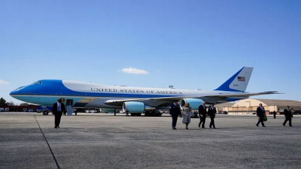 Ikulu ya White House yalalamika, wanahabari wanaiba vyombo vya ndege ya rais
